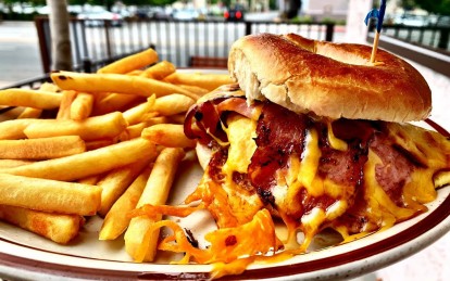 Eat 'N Park Restaurant  Photo